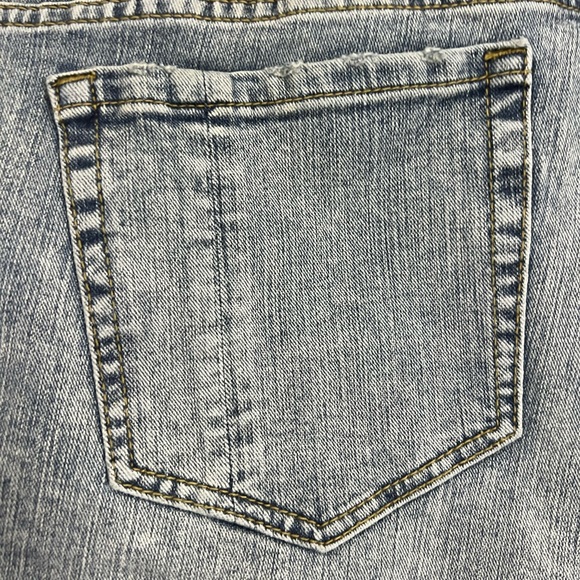 NWT Slink Jeans Womens Shorts Blue Size 16 Bermuda Easy Fit Distressed Look - Picture 6 of 9